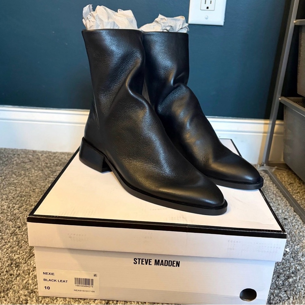 Steve Madden Nexien Black  Leather Women's Boots